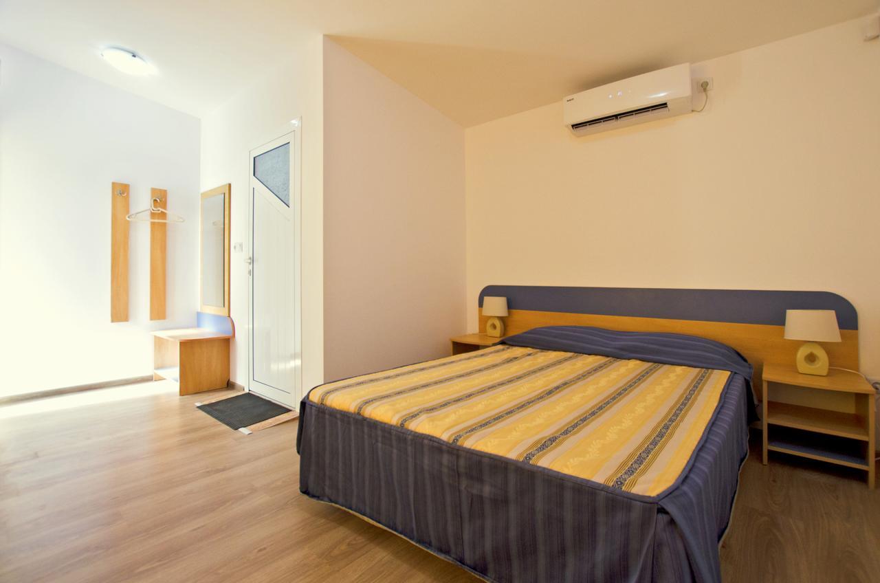 Di Mare Holiday Village คราเนโว ภายนอก รูปภาพ